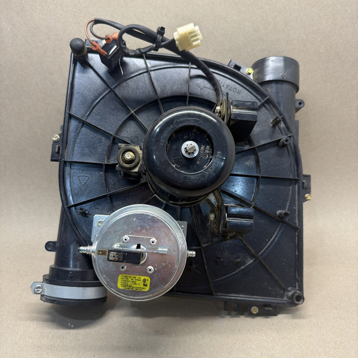 🔥 A.O. SMITH JE1D013N Carrier Bryant Draft Inducer Blower HC27CB119