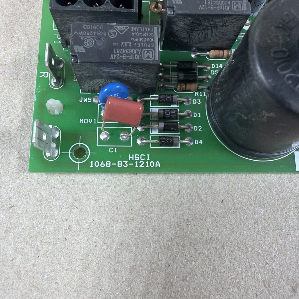 TESTED🔥 1068-83-1211A Trane Circuit control board. D674713P01.    CNT05135