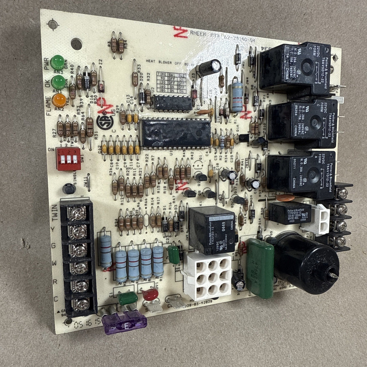 RHEEM RUDD 1028-83-9282B FURNACE CONTROL CIRCUIT BOARD 62-24140-04 1028-928 (F5)