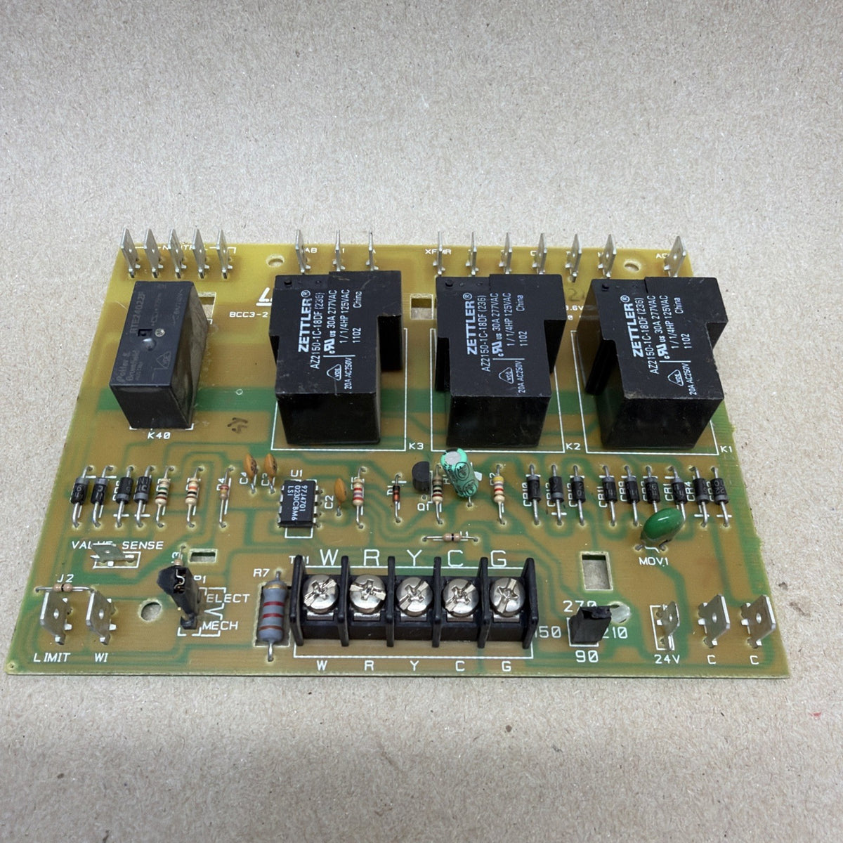 LENNOX BCC3-2 REV B LB-90676 Furnace Control Circuit Board 65K29