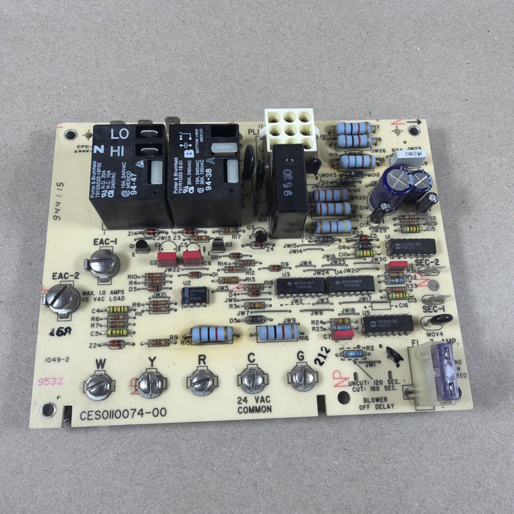 🔥🔥. Carrier Furnace Control Circuit Board CES0II0074-00 1049-83-3 OEM (C11)