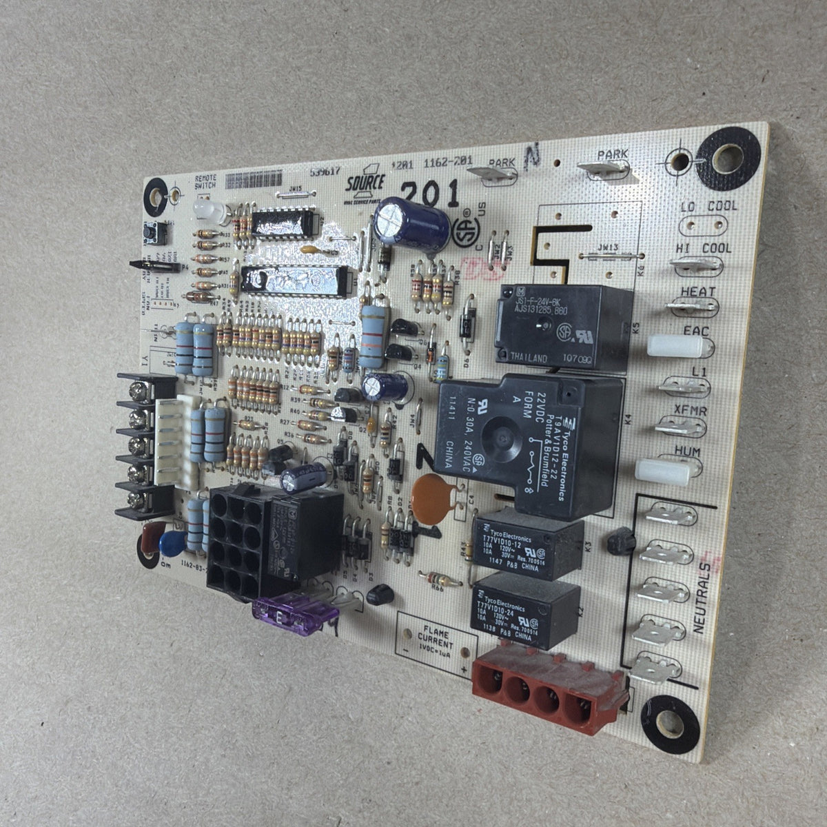 🔥🔥. York Coleman 1162-83-201A     1162-201 Control Circuit Board 539617 (D49)
