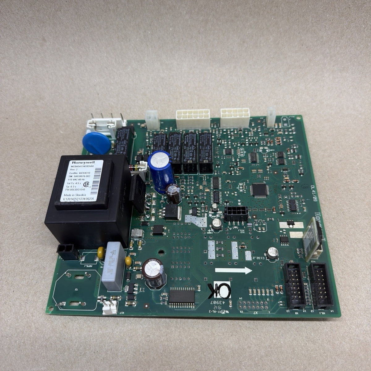 Rinnai / Honeywell MCBA5417AEBDV60 Tankless Water Heater Control Board 44764330