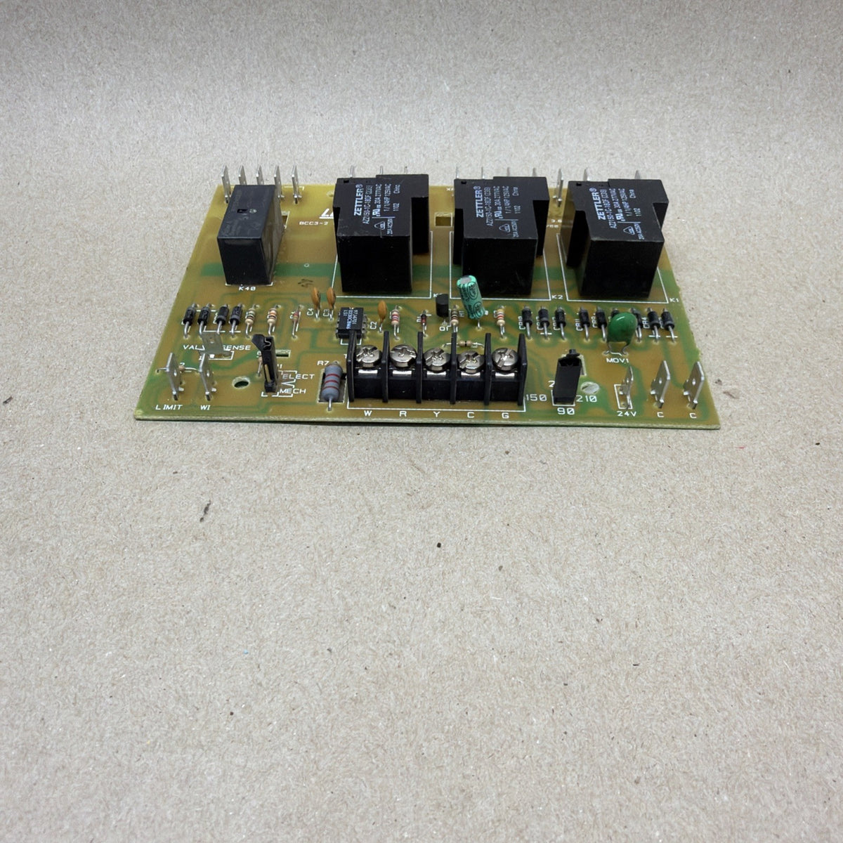 LENNOX BCC3-2 REV B LB-90676 Furnace Control Circuit Board 65K29