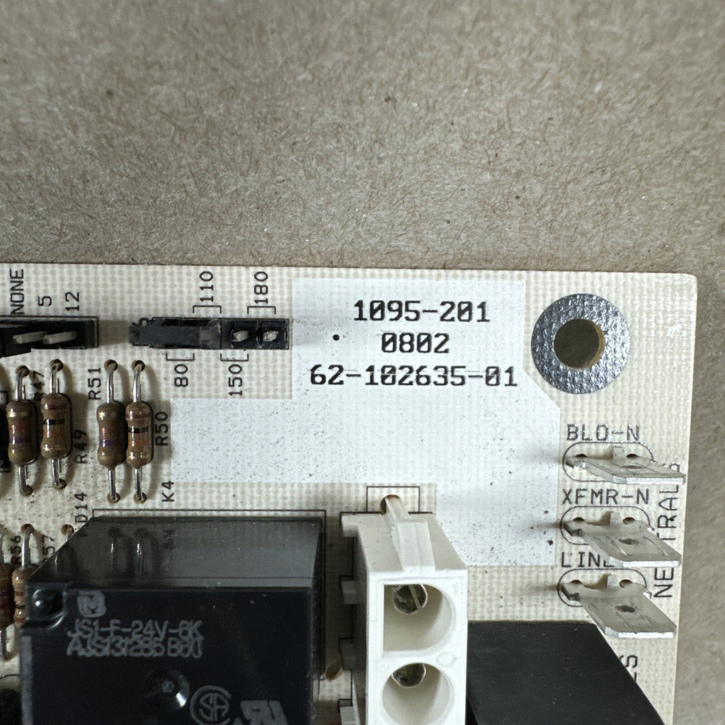 1162-B3-201A 539617 1011 1162-201 OEM control board of York Furnace   (N170)
