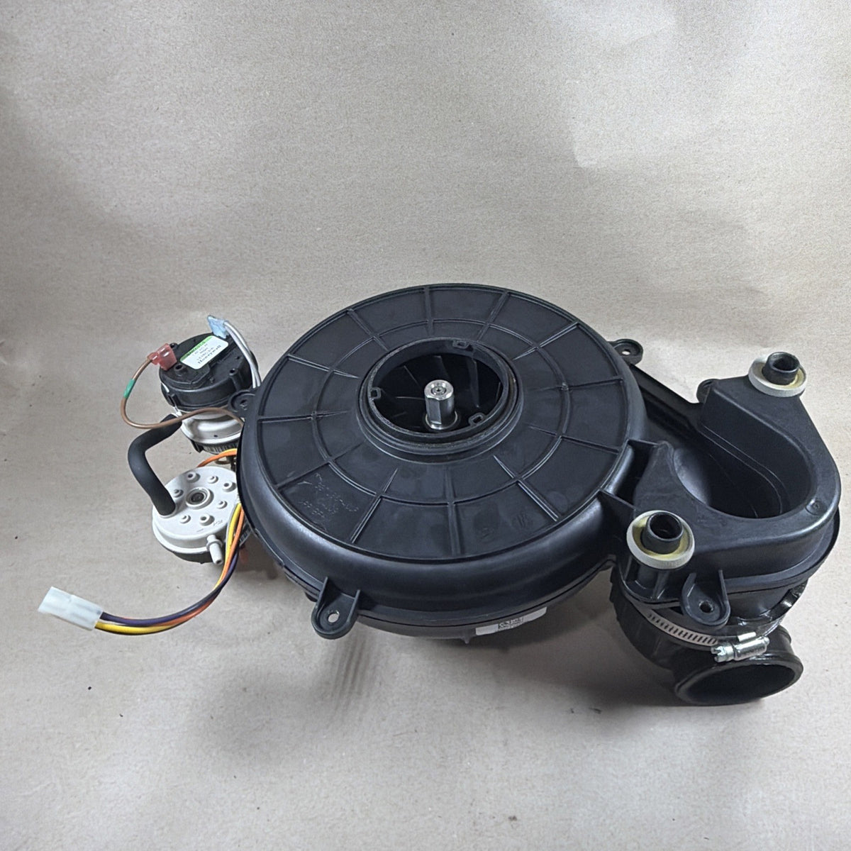 TESTED🔥 Carrier Bryant HR46GH001 OEM Inducer Motor Assembly 81104124 120V