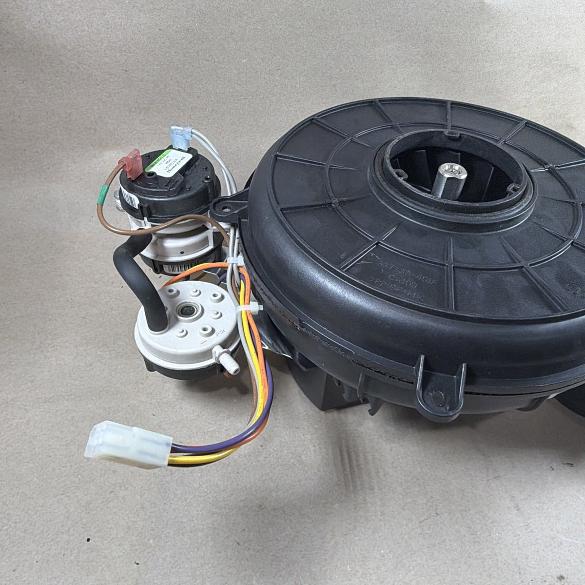 TESTED🔥 Carrier Bryant HR46GH001 OEM Inducer Motor Assembly 81104124 120V