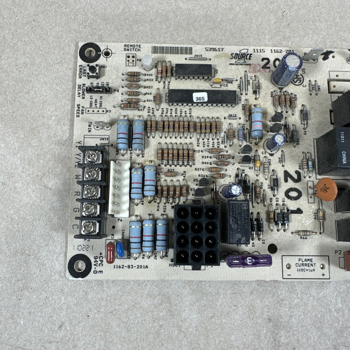 TESTED🔥 York Coleman 1162-83-201A  1162-201 Control Circuit Board 539617