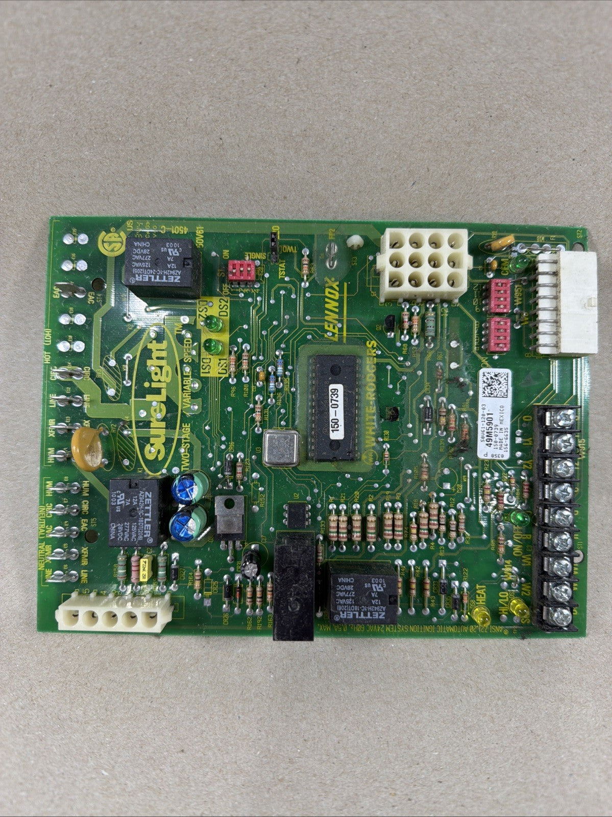 LENNOX WHITE RODGERS.  18M9901 FURNACE CIRCUIT BOARD 50V61-120-02  150-0739 (G3)