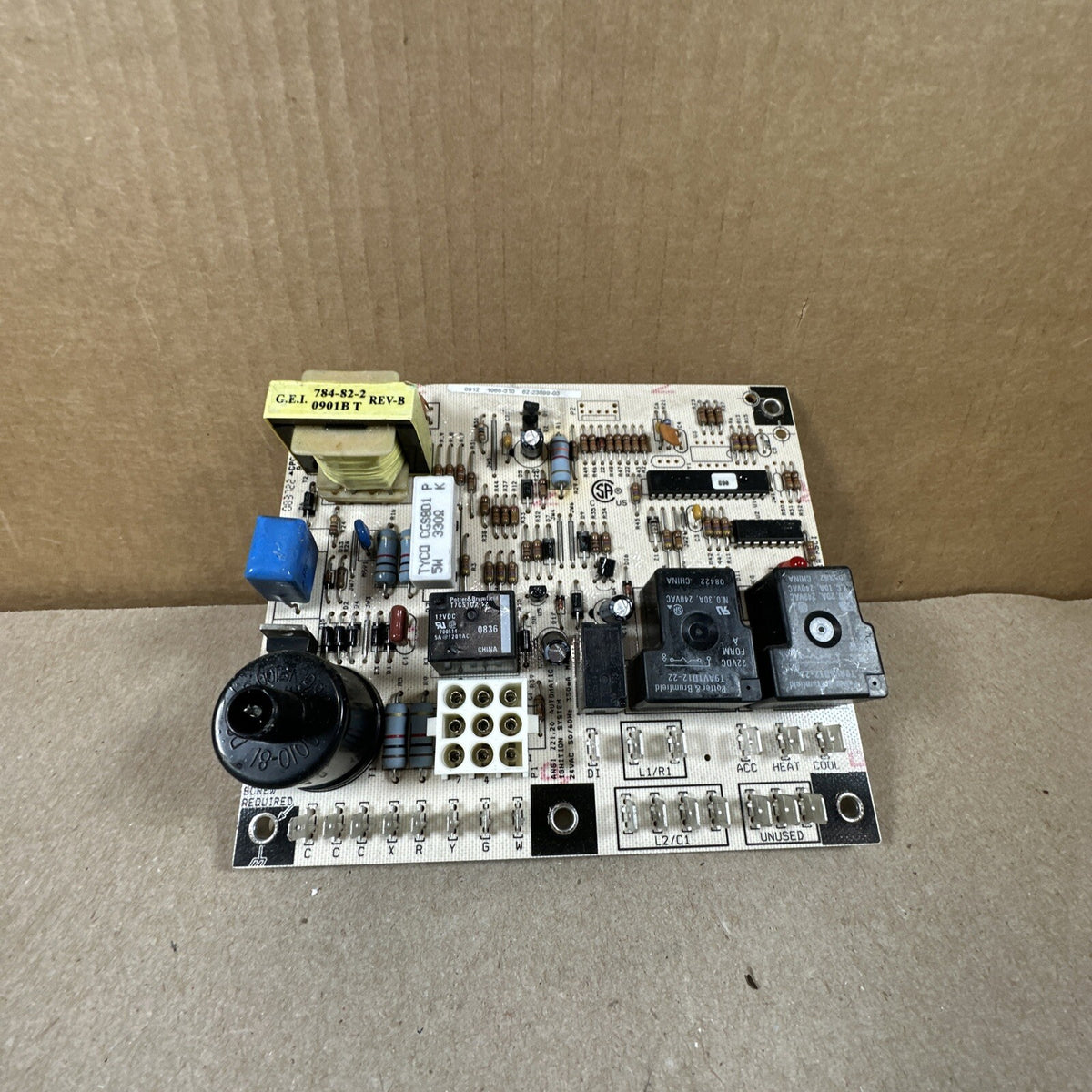 TESTED!62-23599-04 / 1068-311. HVAC Circuit Control Board  1068-83-3101A  (E70)