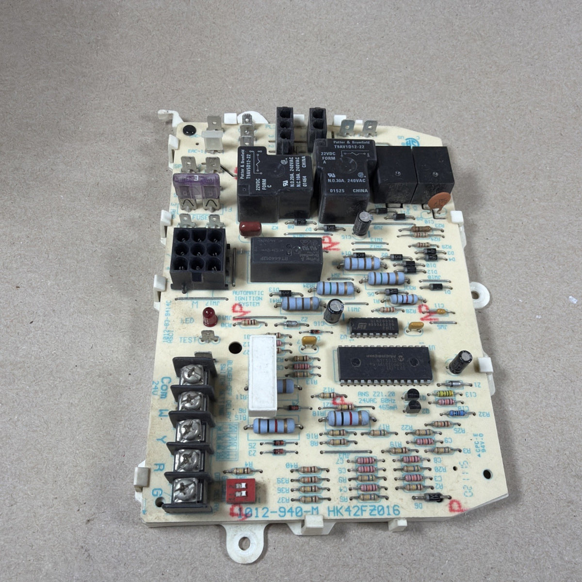 TESTED🔥 Carrier Bryant 1012-940-M |. HK2FZ016 Furnace Control Board
