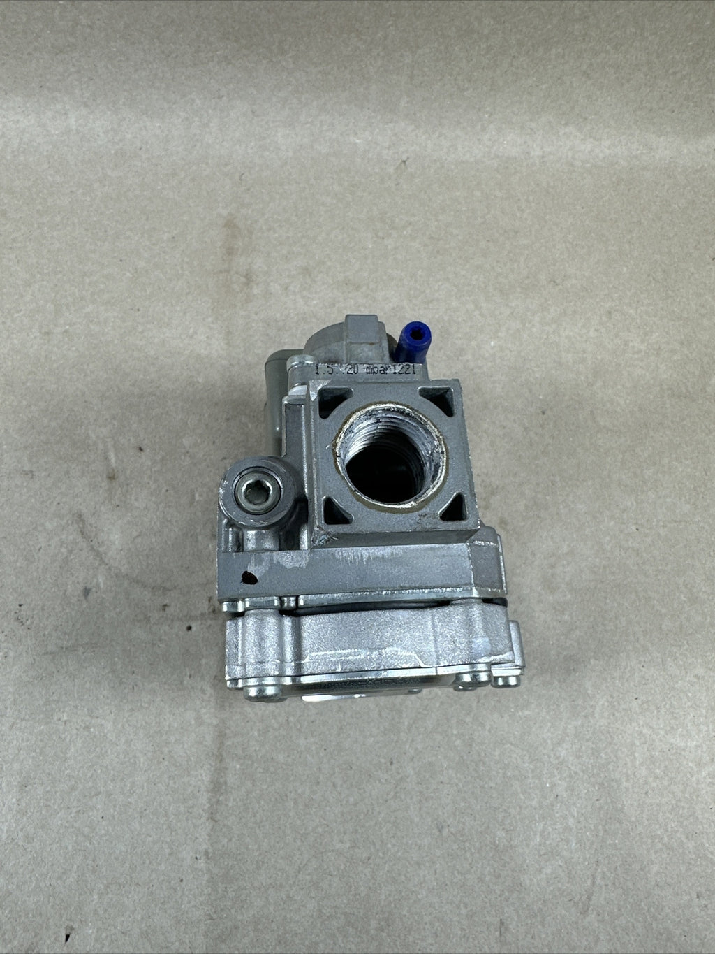 🔥🔥 HONEYWELL VR9205R2363 Modulating Gas Valve LENNOX 103016-01 72W34
