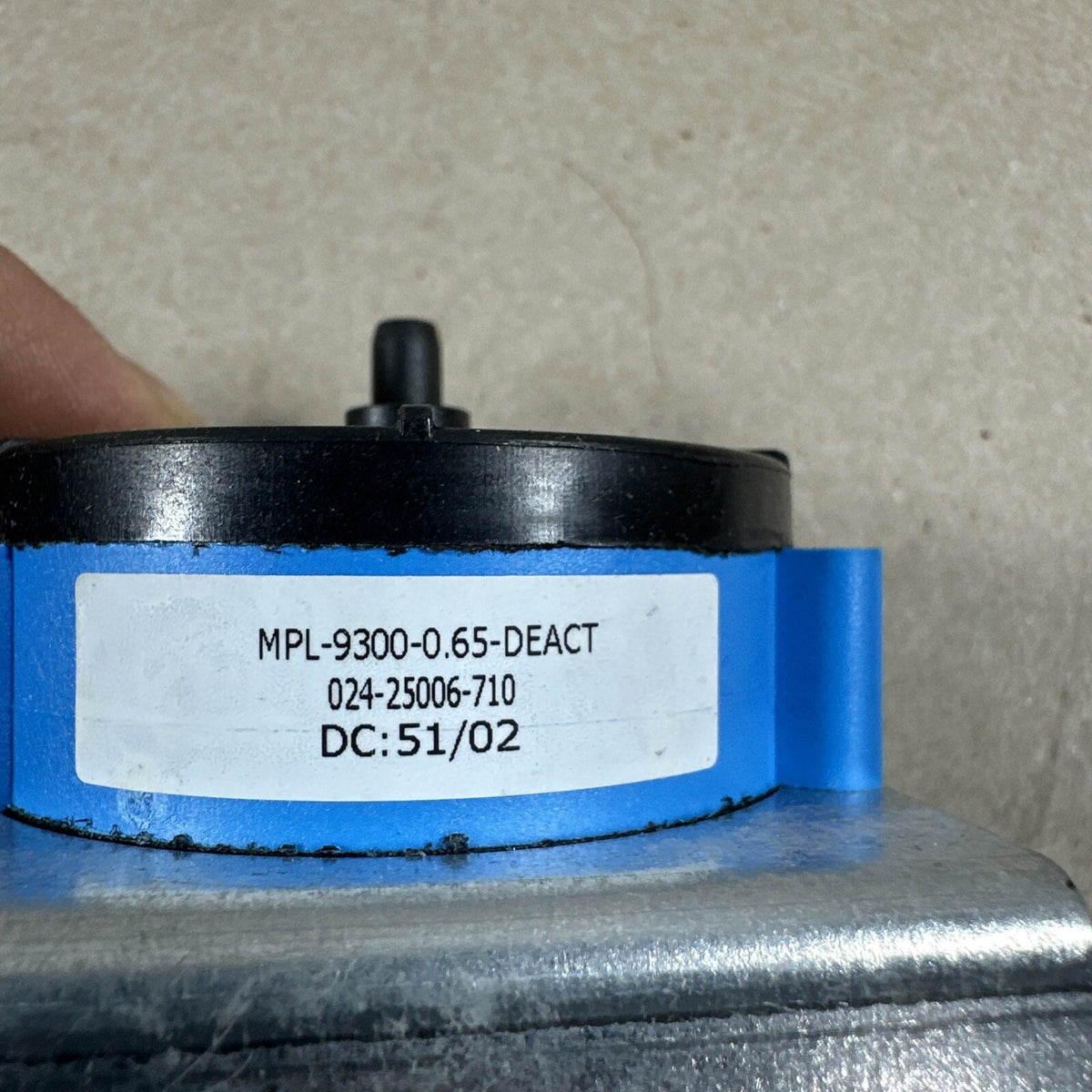 S1-024-25006-710 York Controls .65"Wc Pressure Switch OEM S1-024-25006-710