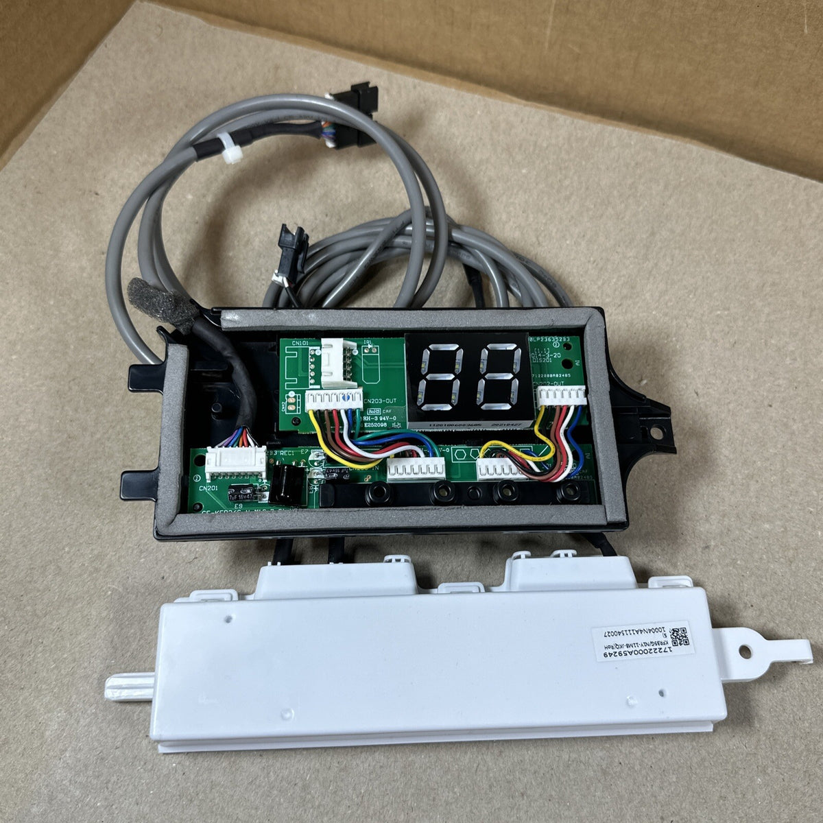 HVAC KSACN0601AAA Wired Remote Control 7 Day programmable Thermostat Carrier