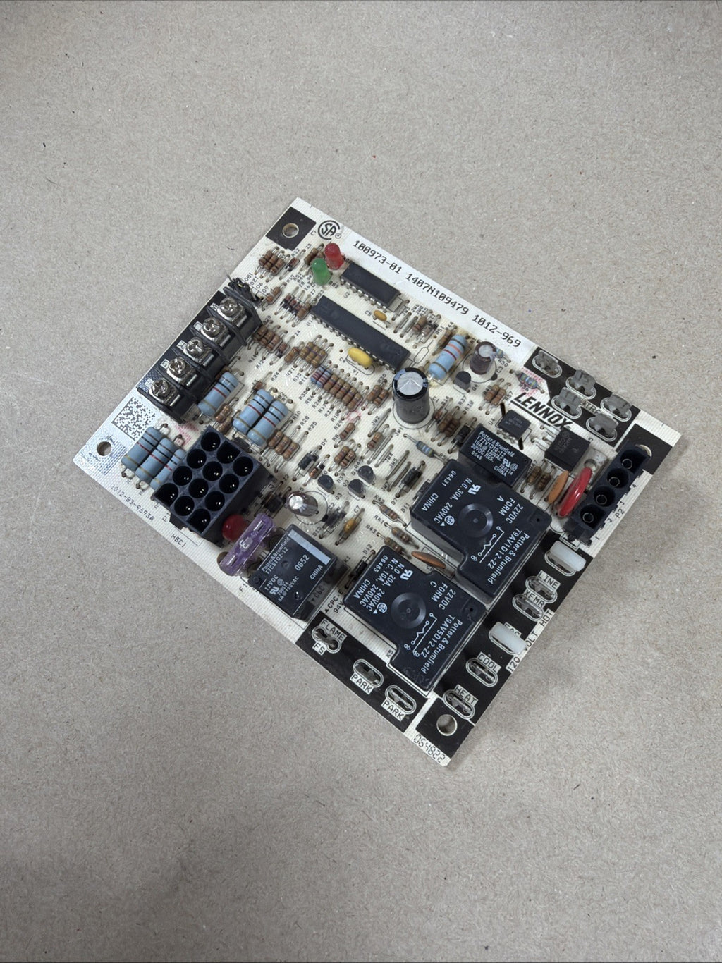 TESTED🔥. LENNOX 1012-83-9693A FURNACE CONTROL BOARD 100973-01.  1012-969