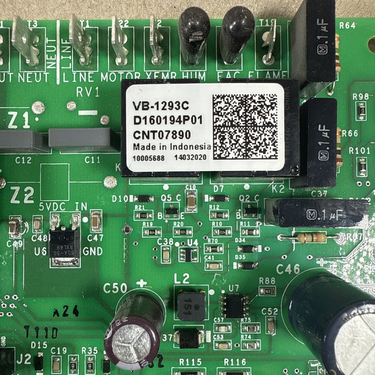 Source 1 CNT07890 Furnace Control Circuit Board VB-1293C D160194P01.  (F10)