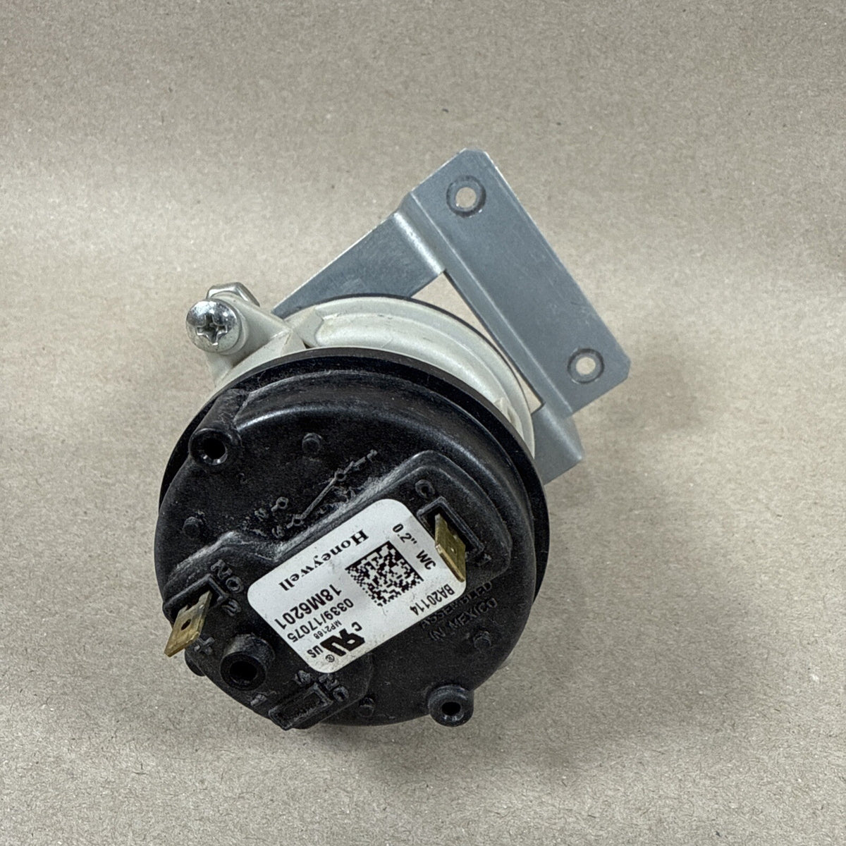 TESTED🔥  Honeywell BA20114 Dual Air Pressure Switch 18M6201. (BIN A)