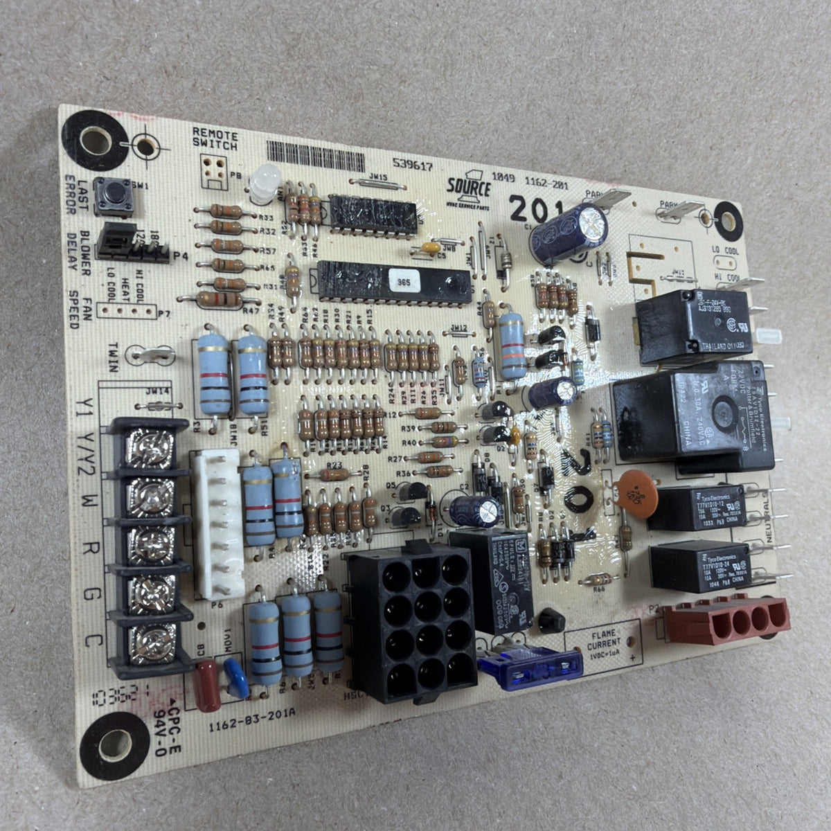 TESTED🔥 York Coleman 1162-83-201A     1162-201 Control Circuit Board 539617 C45