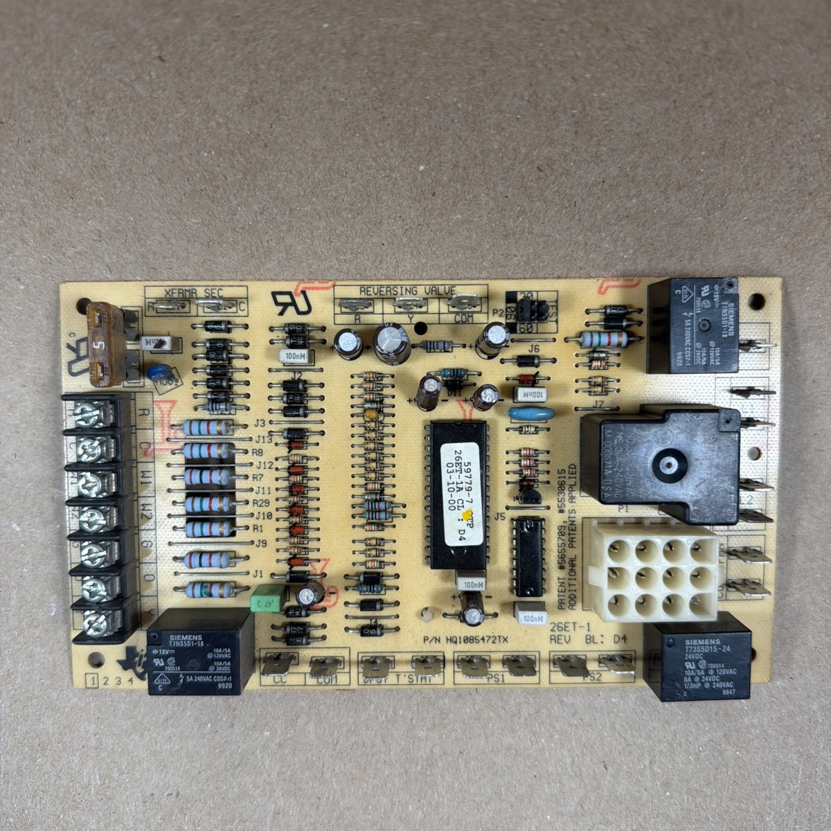 🔥 York Luxaire Coleman HQ1085472TX Furnace Control Board 59779-7.    26ET-1A