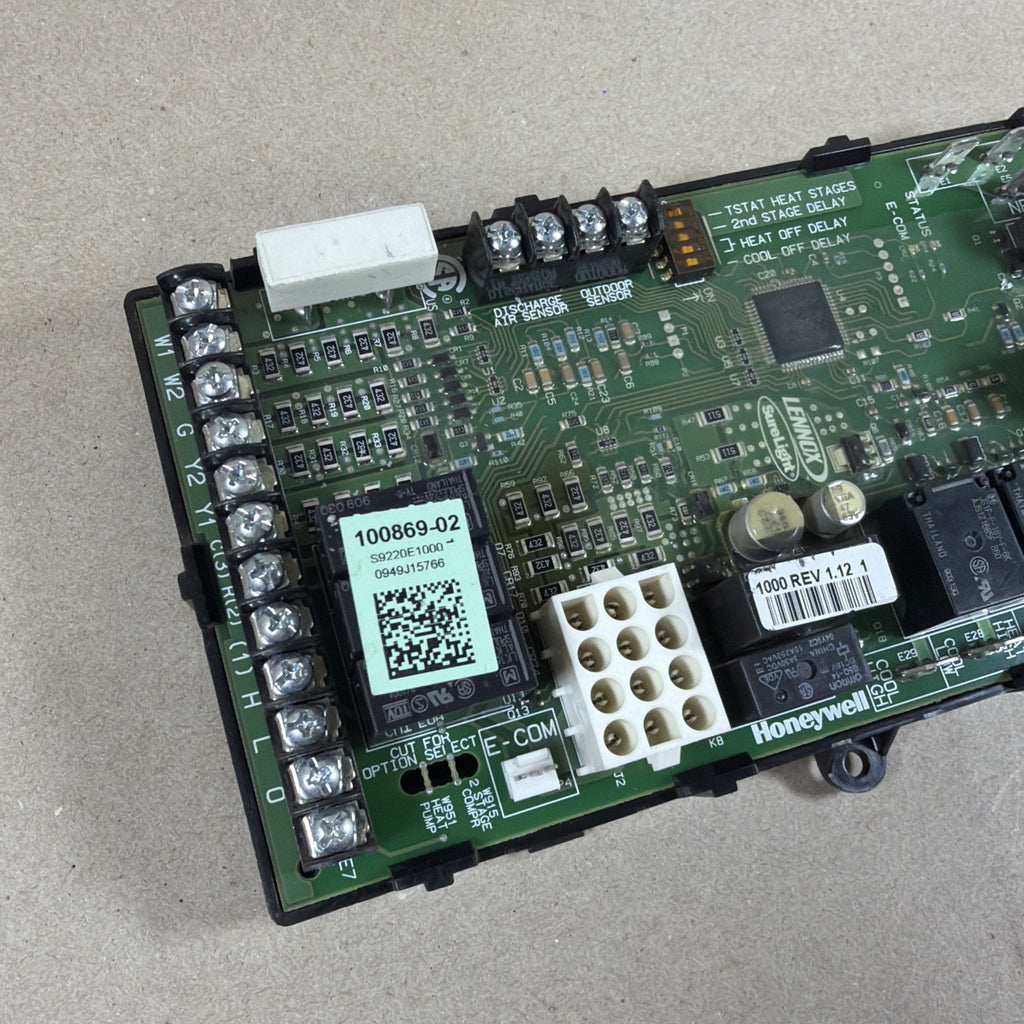 LENNOX 100869-02 Furnace Control Circuit Board Honeywell S9220E1000 SureLight