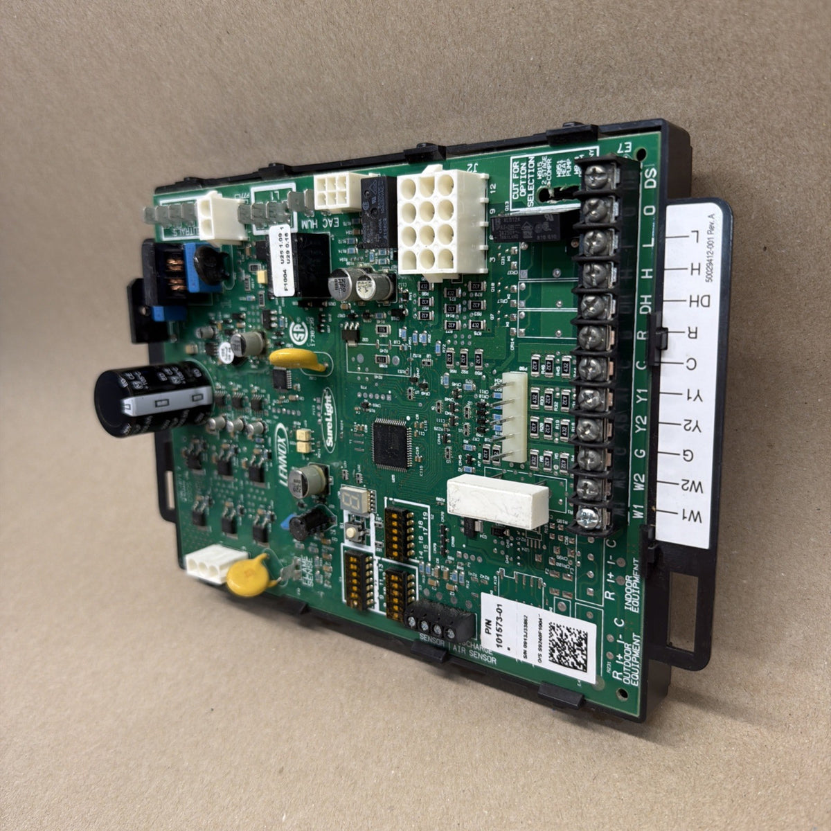 🔥🔥 LENNOX Furnace Control Circuit Board Surelight 101573-01 S9240F1004