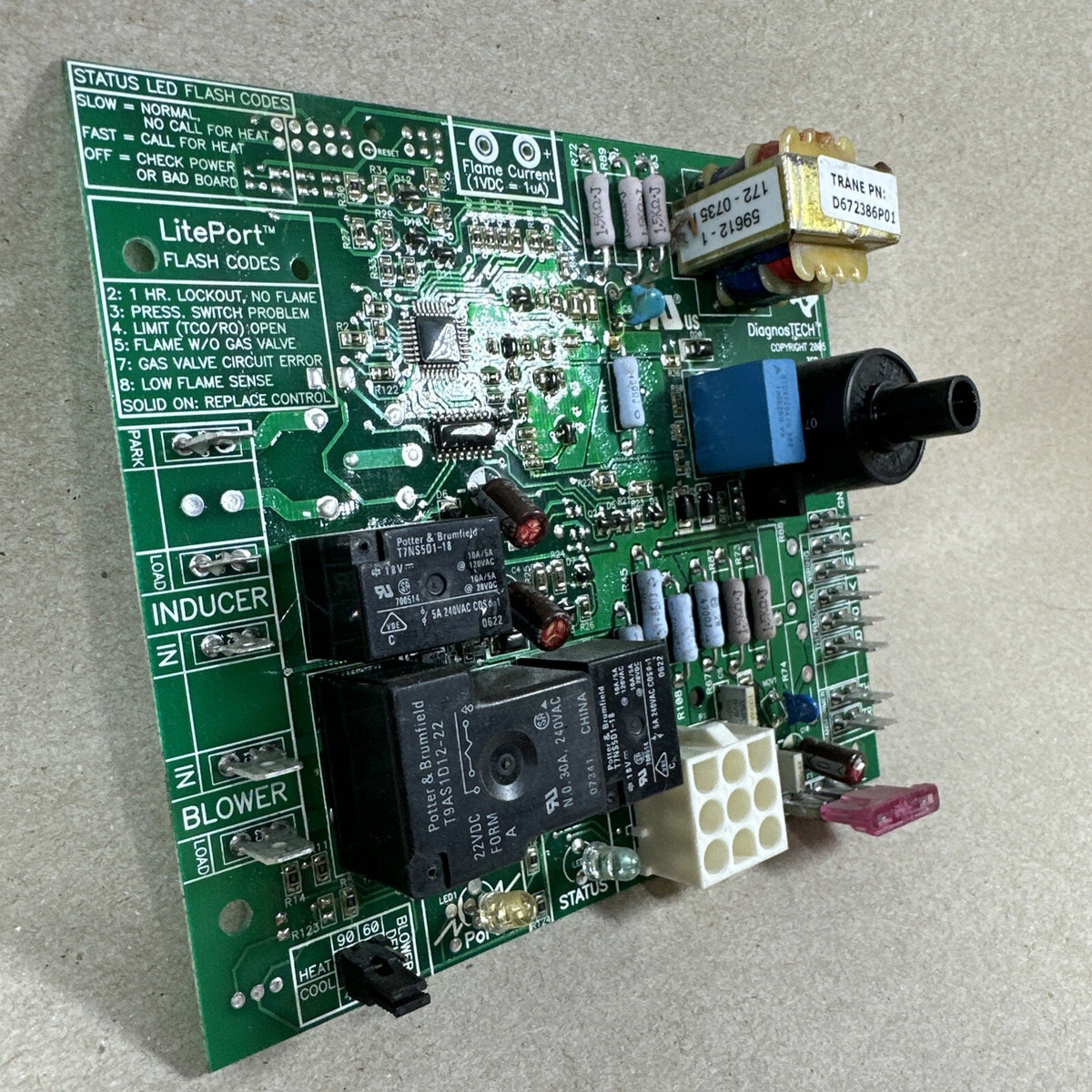 TESTED🔥 TRANE D672386P01 Furnace Control Circuit Board used (A276)