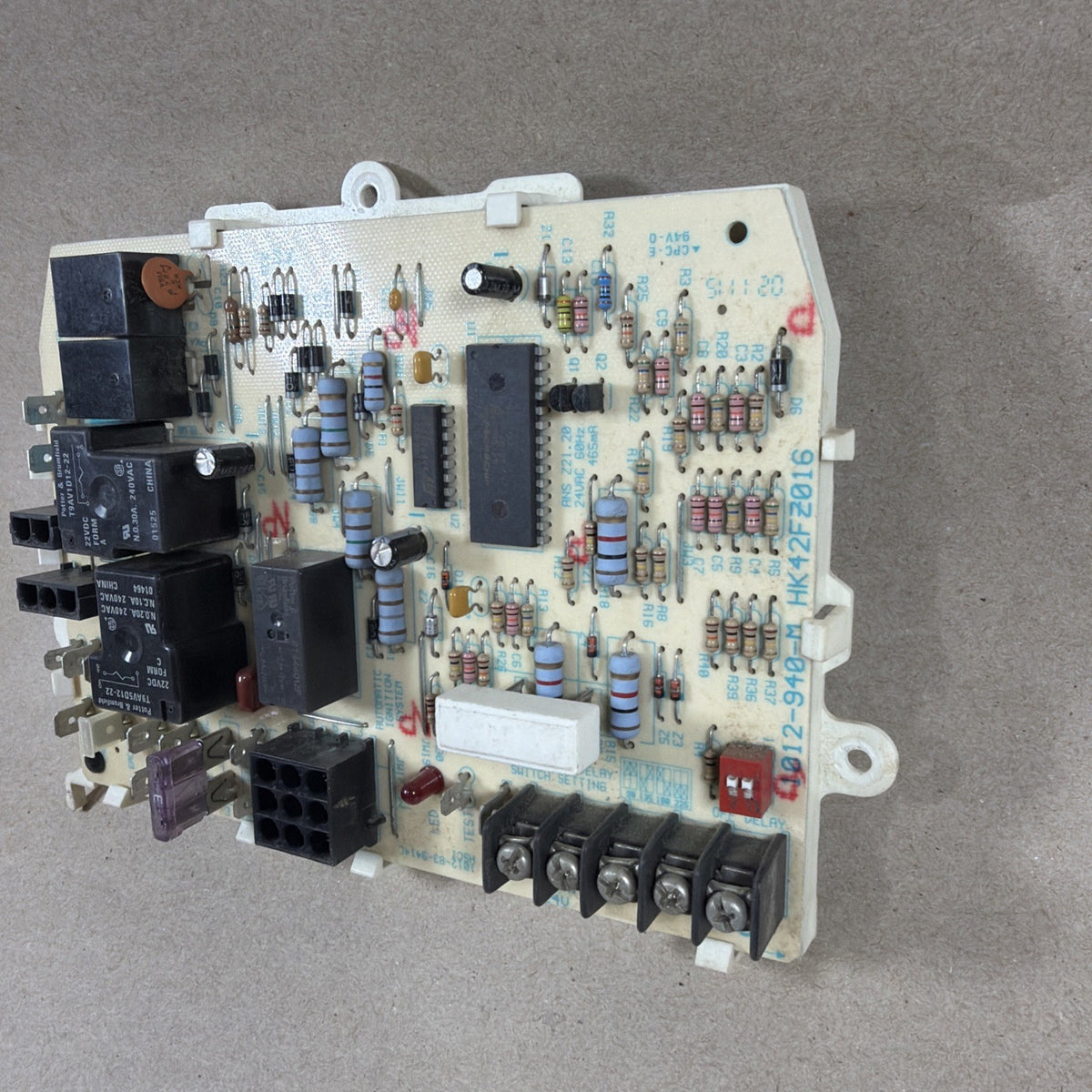 TESTED🔥 Carrier Bryant 1012-940-M |. HK2FZ016 Furnace Control Board