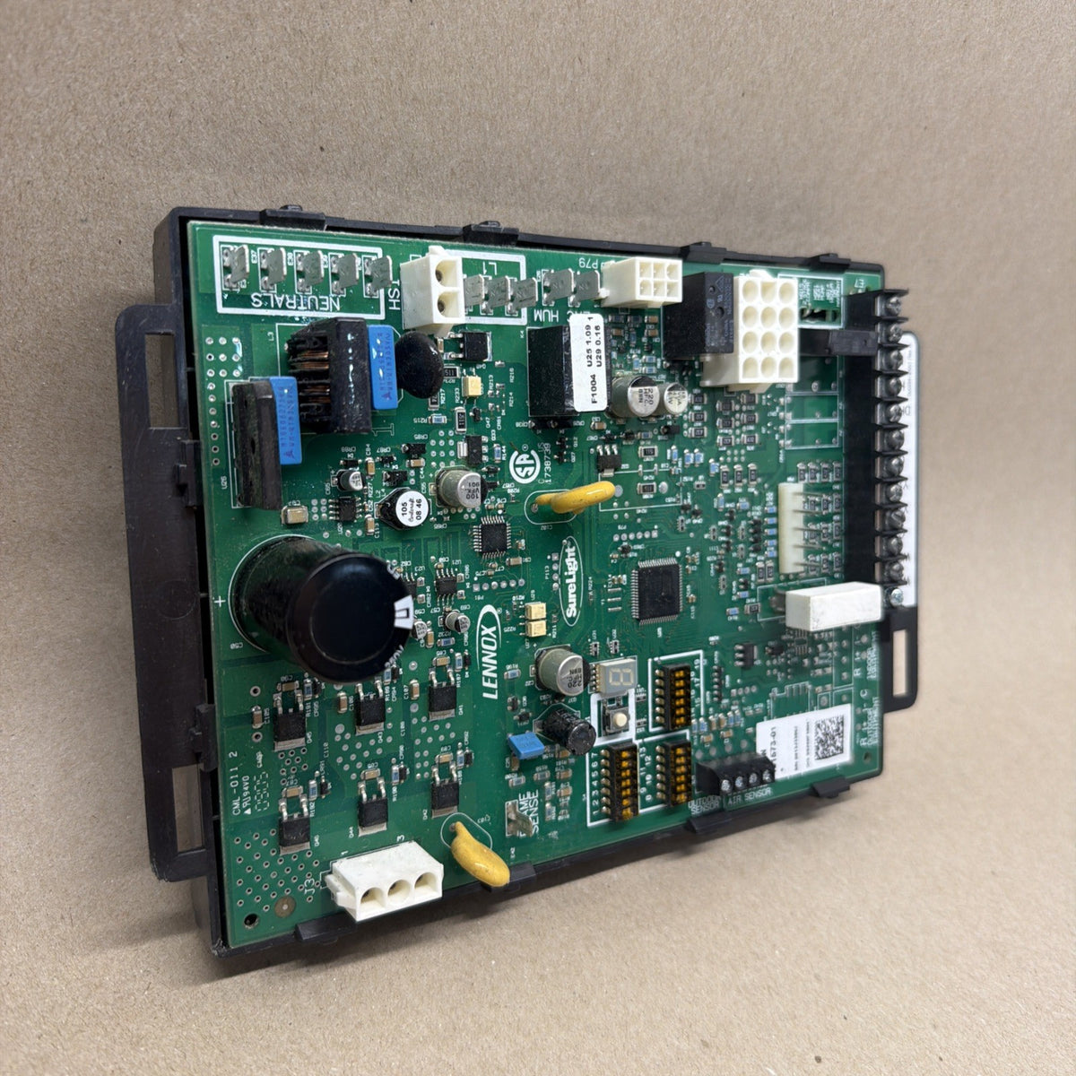 🔥🔥 LENNOX Furnace Control Circuit Board Surelight 101573-01 S9240F1004
