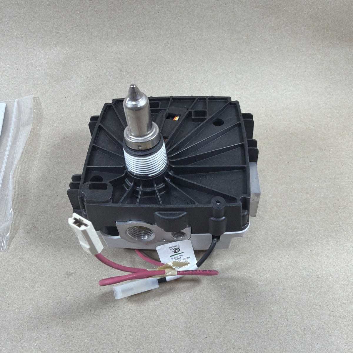 415-52907-01 | 239-47463-01 | Bradford White Gas Valve & Pilot Kit WV8840A1007