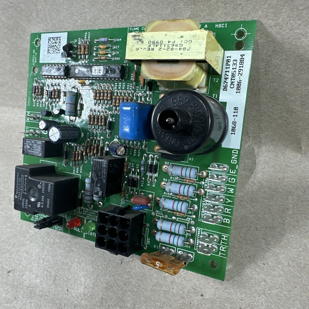 🔥🔥. TRANE American Standard  1068-110 Furnace Control Board D674711P01 (D19)