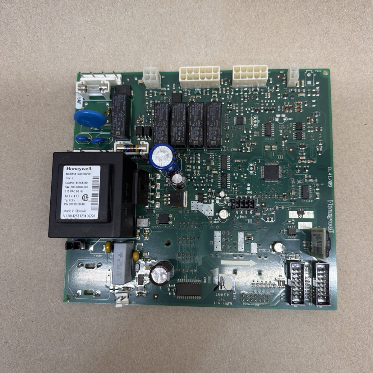 Rinnai / Honeywell MCBA5417AEBDV60 Tankless Water Heater Control Board 44764330