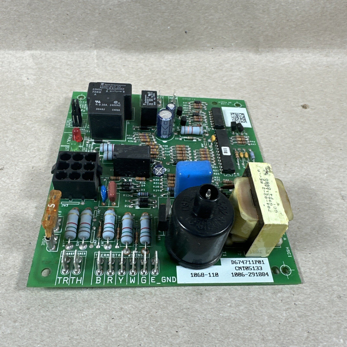 🔥🔥. TRANE American Standard  1068-110 Furnace Control Board D674711P01 (D19)