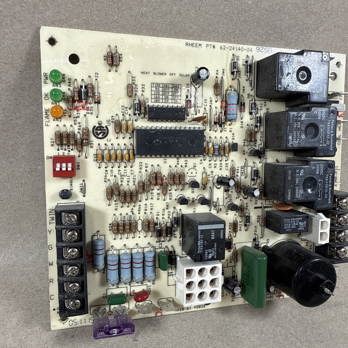 RHEEM RUDD 1028-83-9282B FURNACE CONTROL CIRCUIT BOARD 62-24140-04 1028-928 G207
