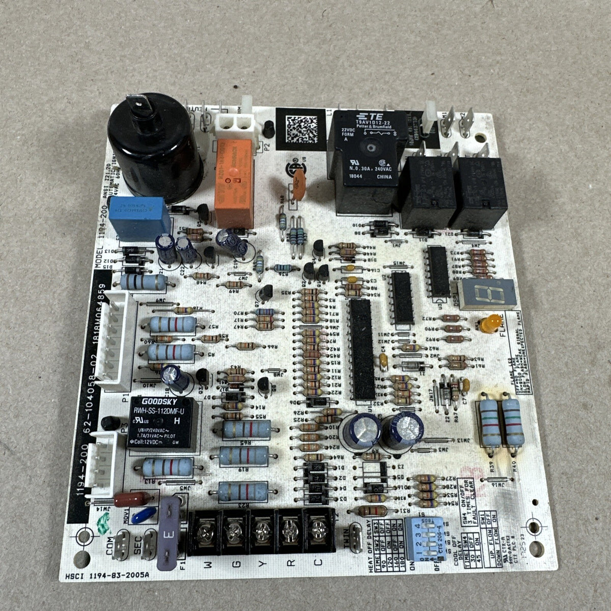 1194-83-2005A 1194-200 62-104058-02 Rheem furnace OEM control Board (N28)