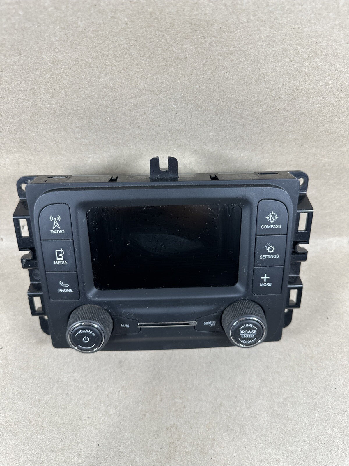 TESTED!!  17 18 Chystler Jeep Compass AM FM Display P68292817AJ. ANATEL