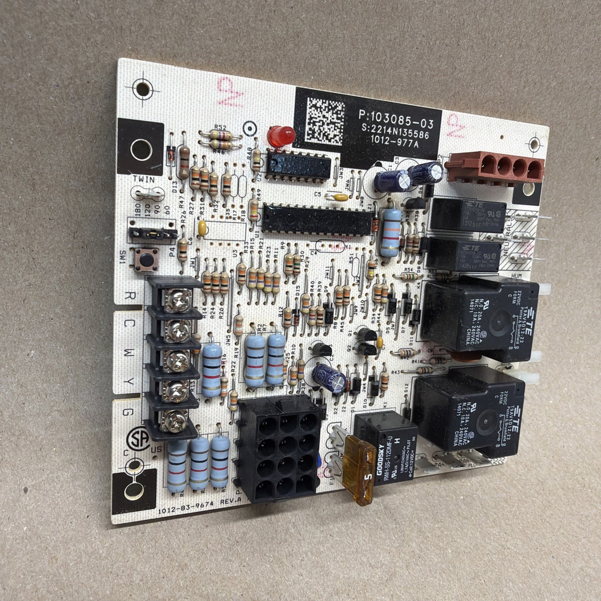 ✅  1012-83-9674 Honeywell Lennox PN 103085-03 Furnace Control Circuit Board