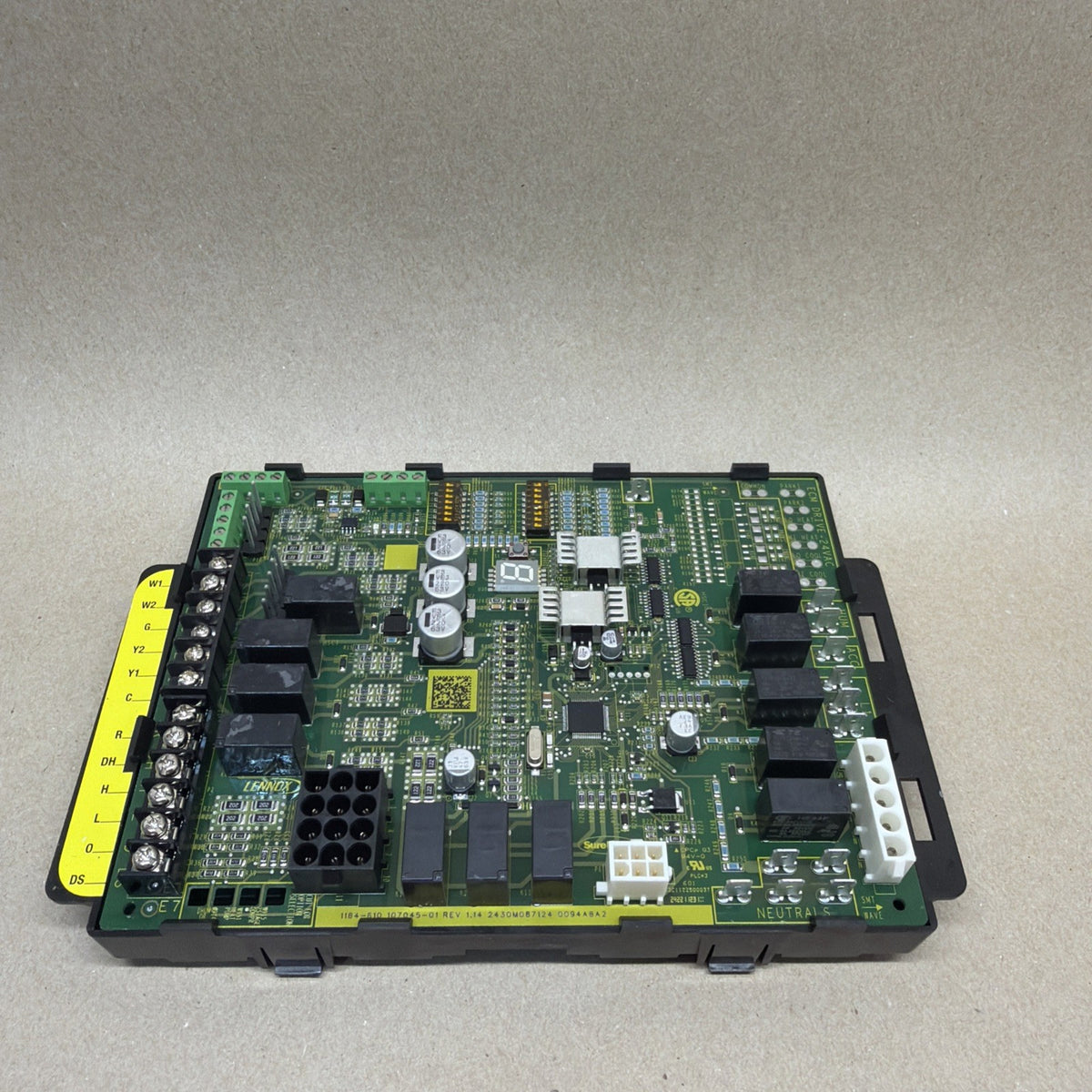 TESTED✅ LENNOX 1184-610 Furnace Control Circuit Board 107045-01