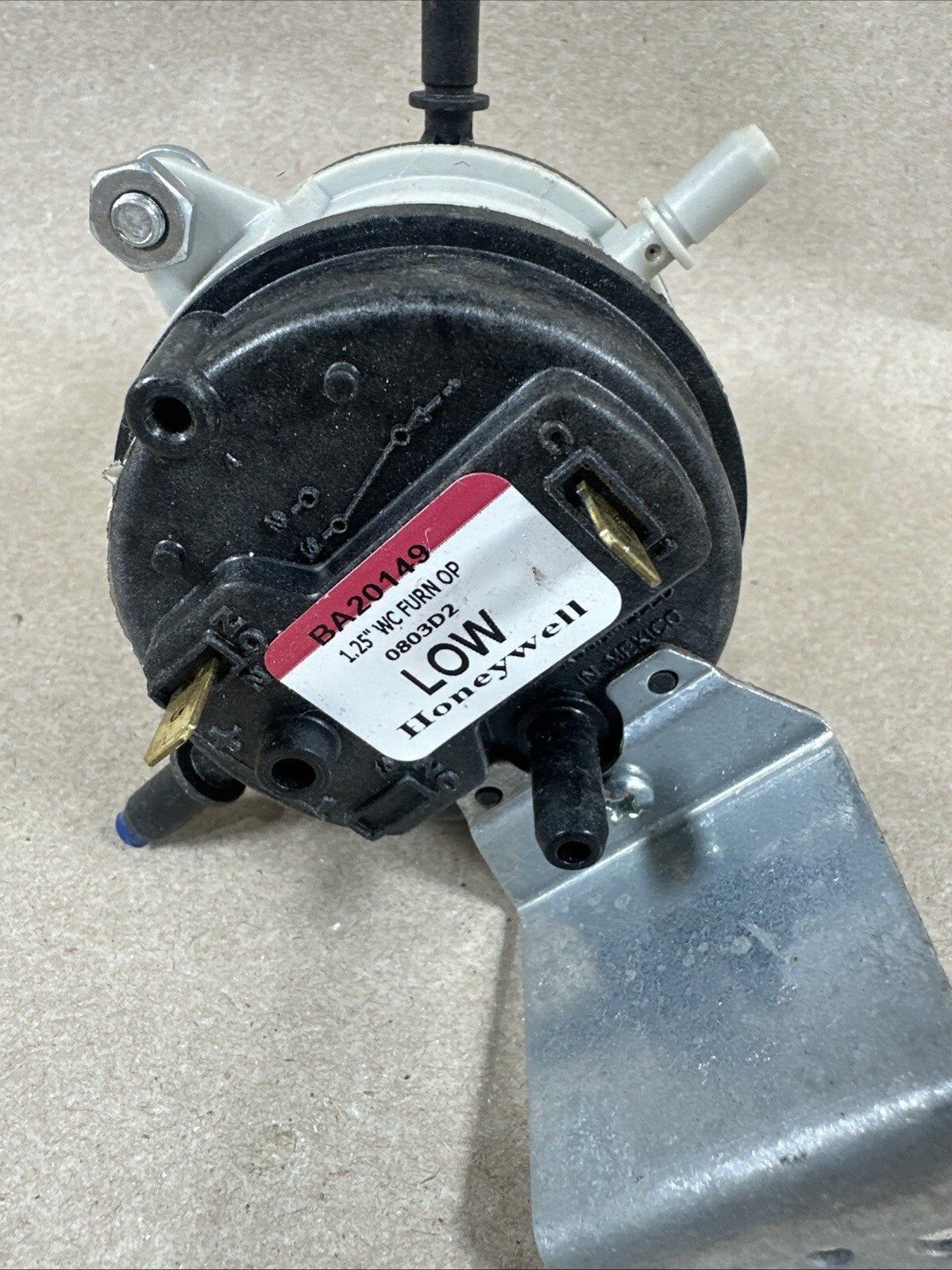 BA20149 Honeywell Furnace Dual Air Pressure Switch C342634P62. (Bin A)