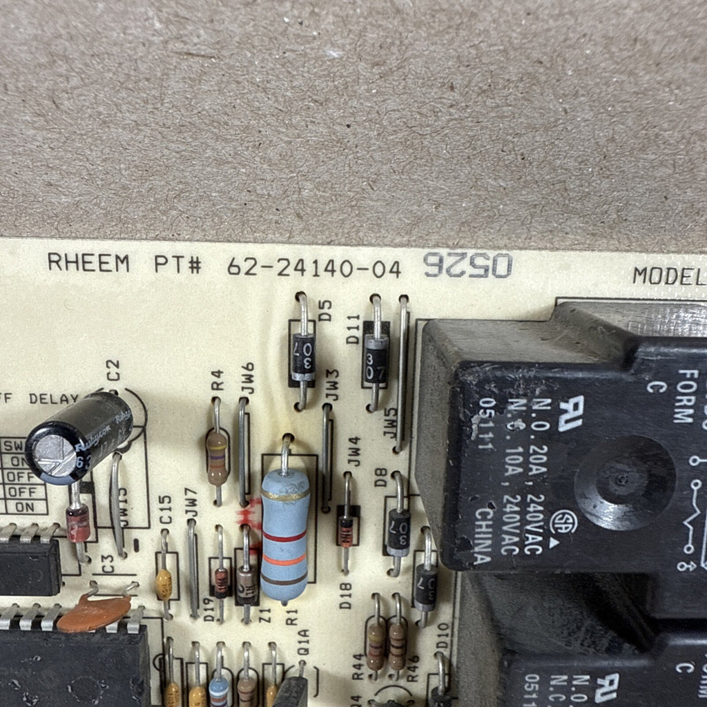 RHEEM RUDD 1028-83-9282B FURNACE CONTROL CIRCUIT BOARD 62-24140-04 1028-928 G207