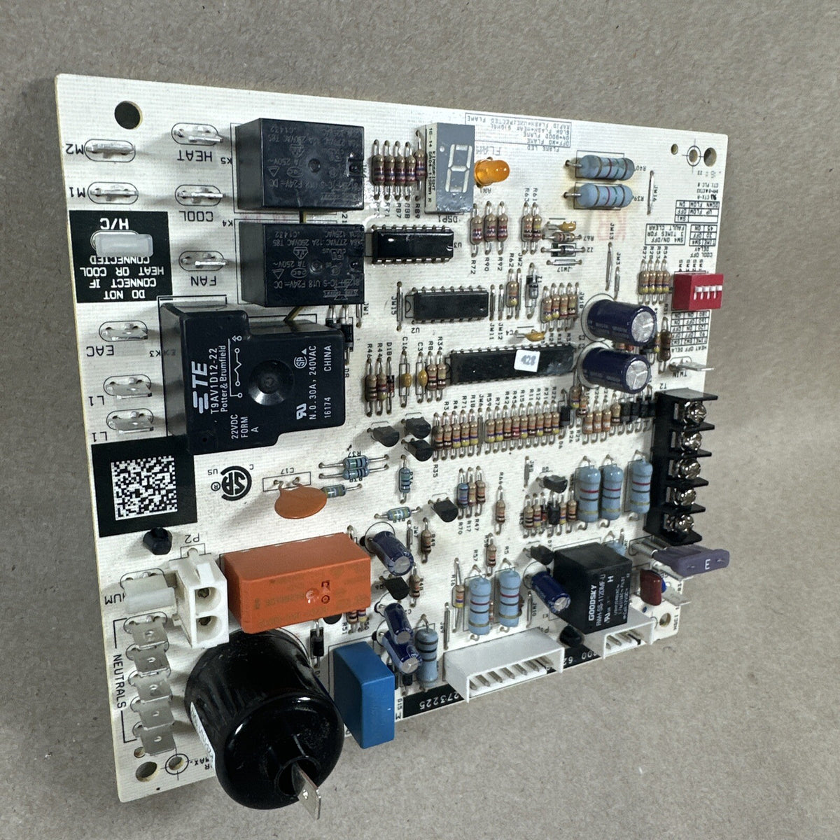 1194-83-2002A 1194-200 62-104058-02 Rheem furnace OEM control Board. (L267)