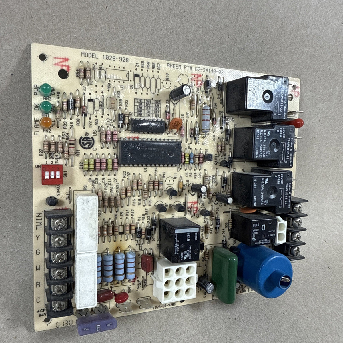 RHEEM RUDD 1028-83-928C FURNACE CONTROL CIRCUIT BOARD 62-24140-02 1028-928 (A6)
