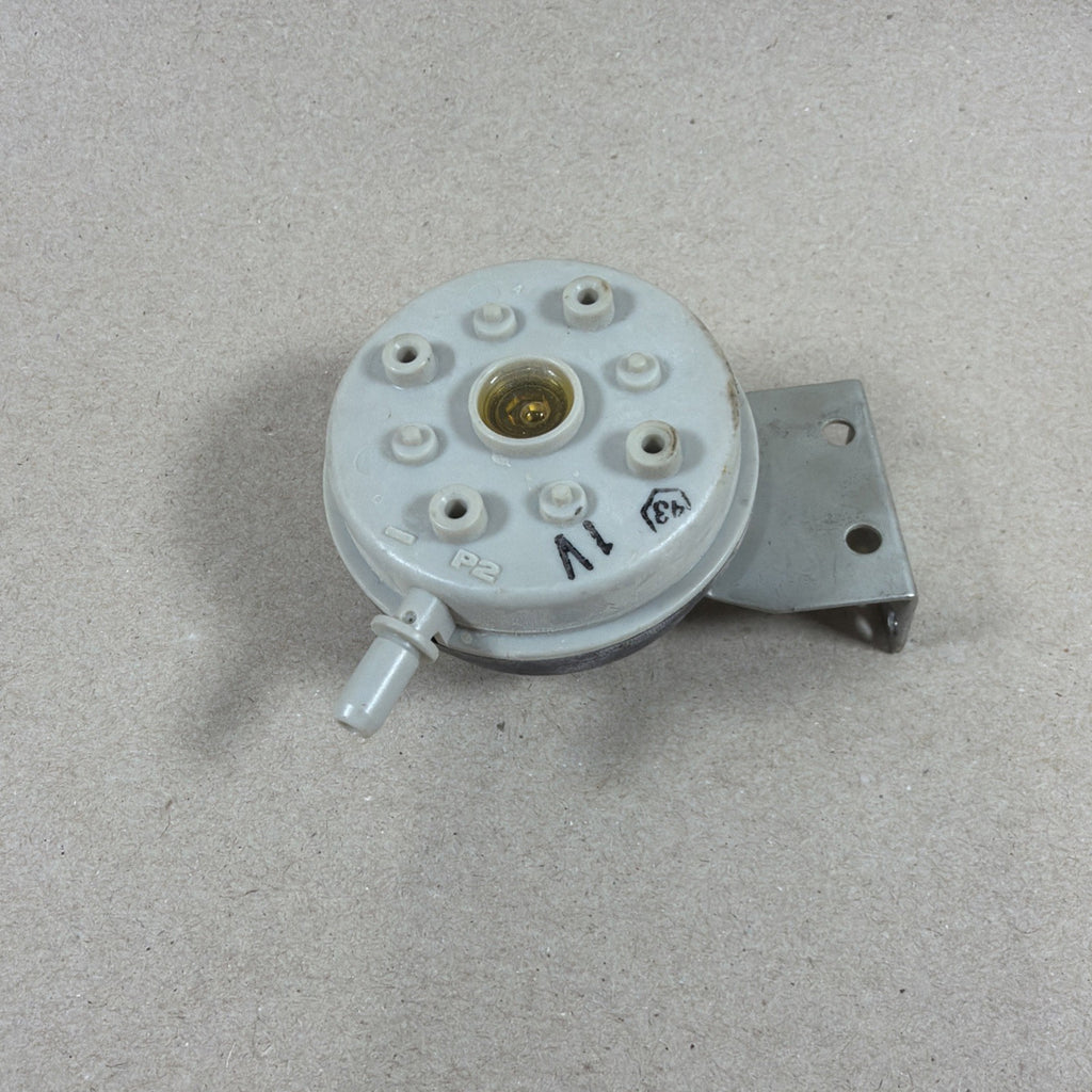 🔥🔥 TRANE C341750P01 Furnace Air Pressure Switch IS20137-3311 (Bin C)