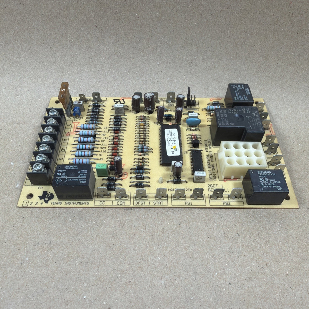 🔥 York Luxaire Coleman HQ1085472TX Furnace Control Board 59779-7.    26ET-1A