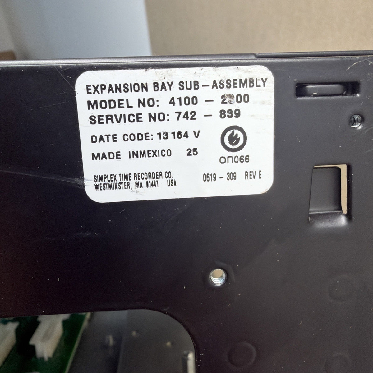 ✅ 4100-2300 SIMPLEX Expansion Bay Base  566-084 Filler Plate 742-839