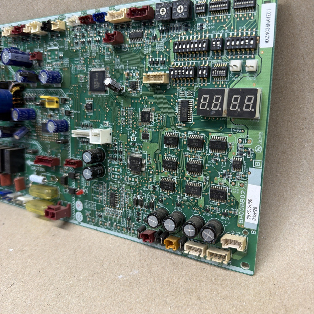✅ Trane Mitsubishi BH00B802 Heat Pump Control Board 28Y61205D 832H28