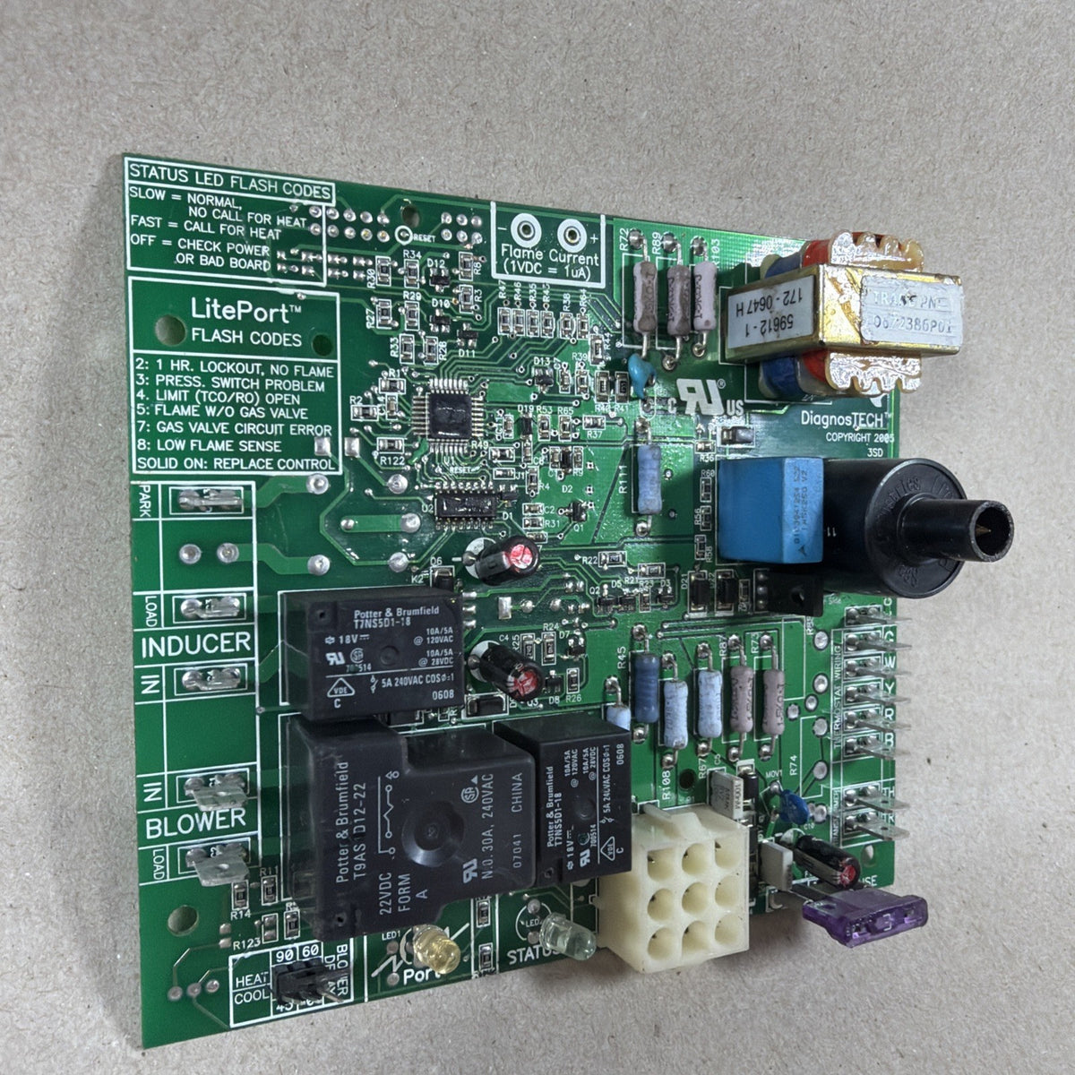 TESTED🔥🔥 TRANE D672386P01 Furnace Control Circuit Board  (H40