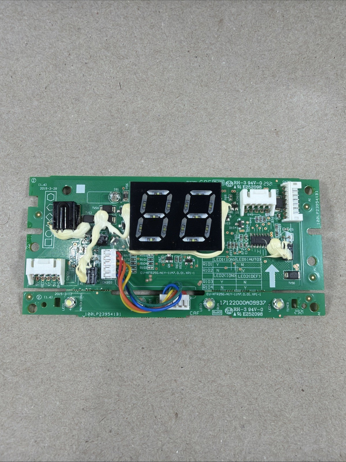 NEW🔥 Lennox Y8469 - 17122000A14495, Display Panel 100LP239541B1 (C40)