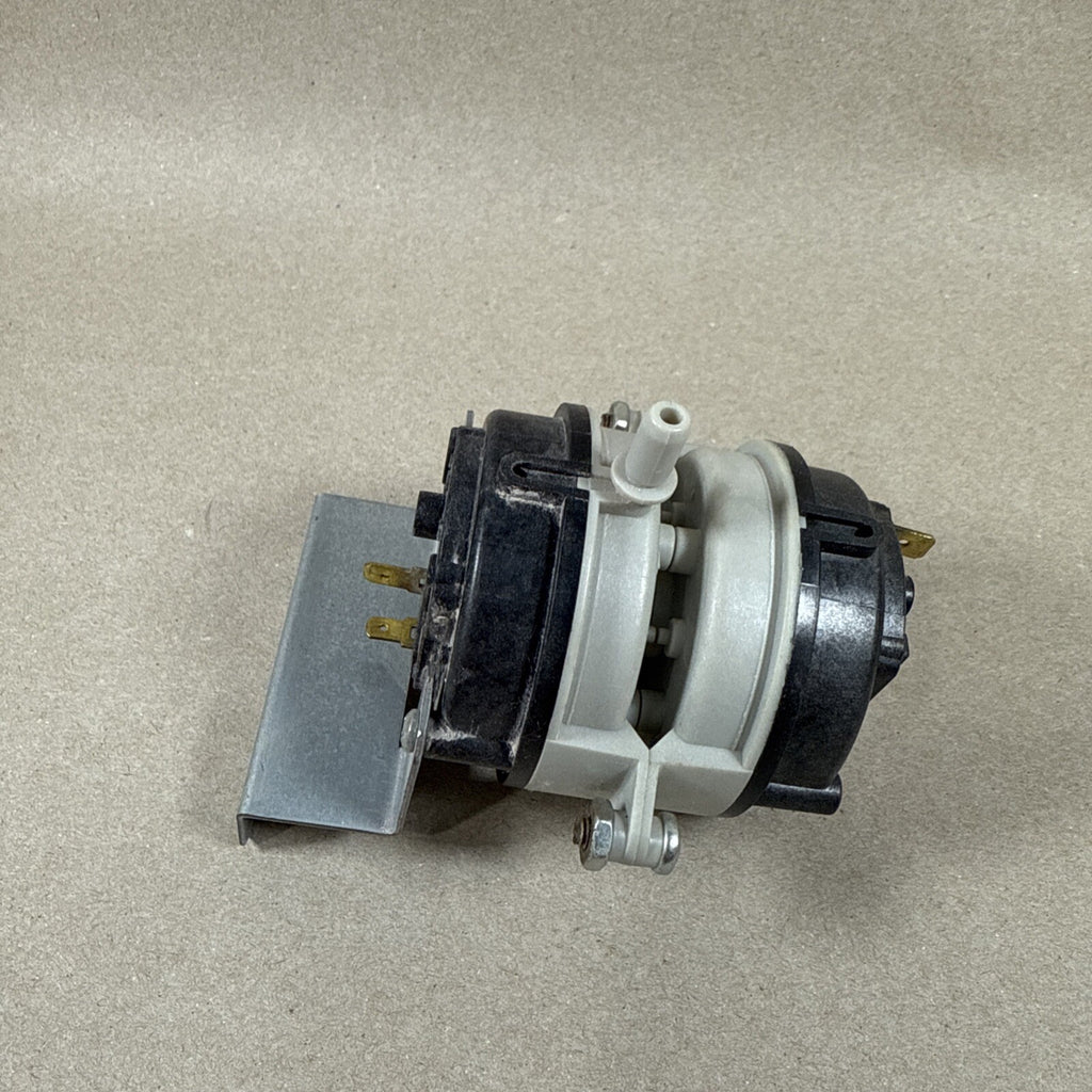 TESTED🔥  Honeywell BA20114 Dual Air Pressure Switch 18M6201. (BIN A)