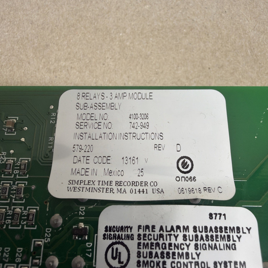 SIMPLEX 4100-3206  566-403 8 RELAYS 3 AMP MODULE FIRE ALARM CIRCUIT BOARD 566403