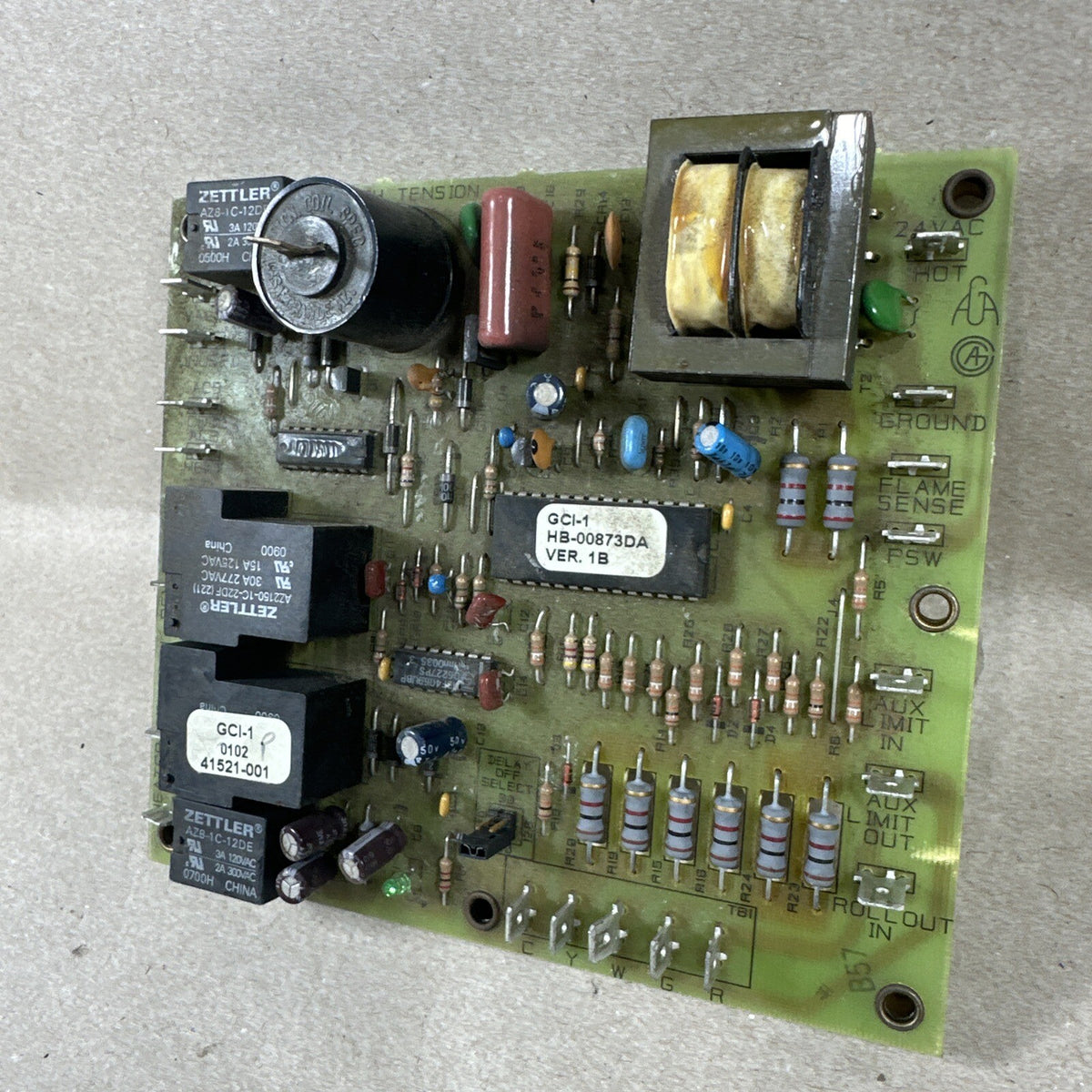 LENNOX NOVAR GCI-1 HB-00873DA 87J5101 Rev D 41521-001 Furnace Cont. Board (G188)